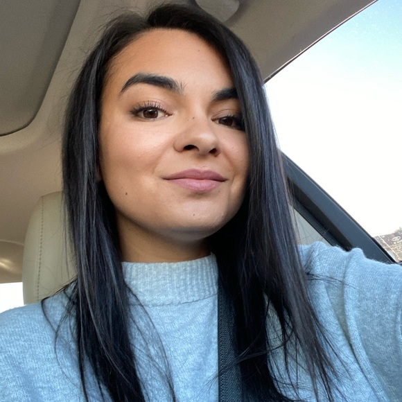 Meet Your Posher - Picture 9 of 10